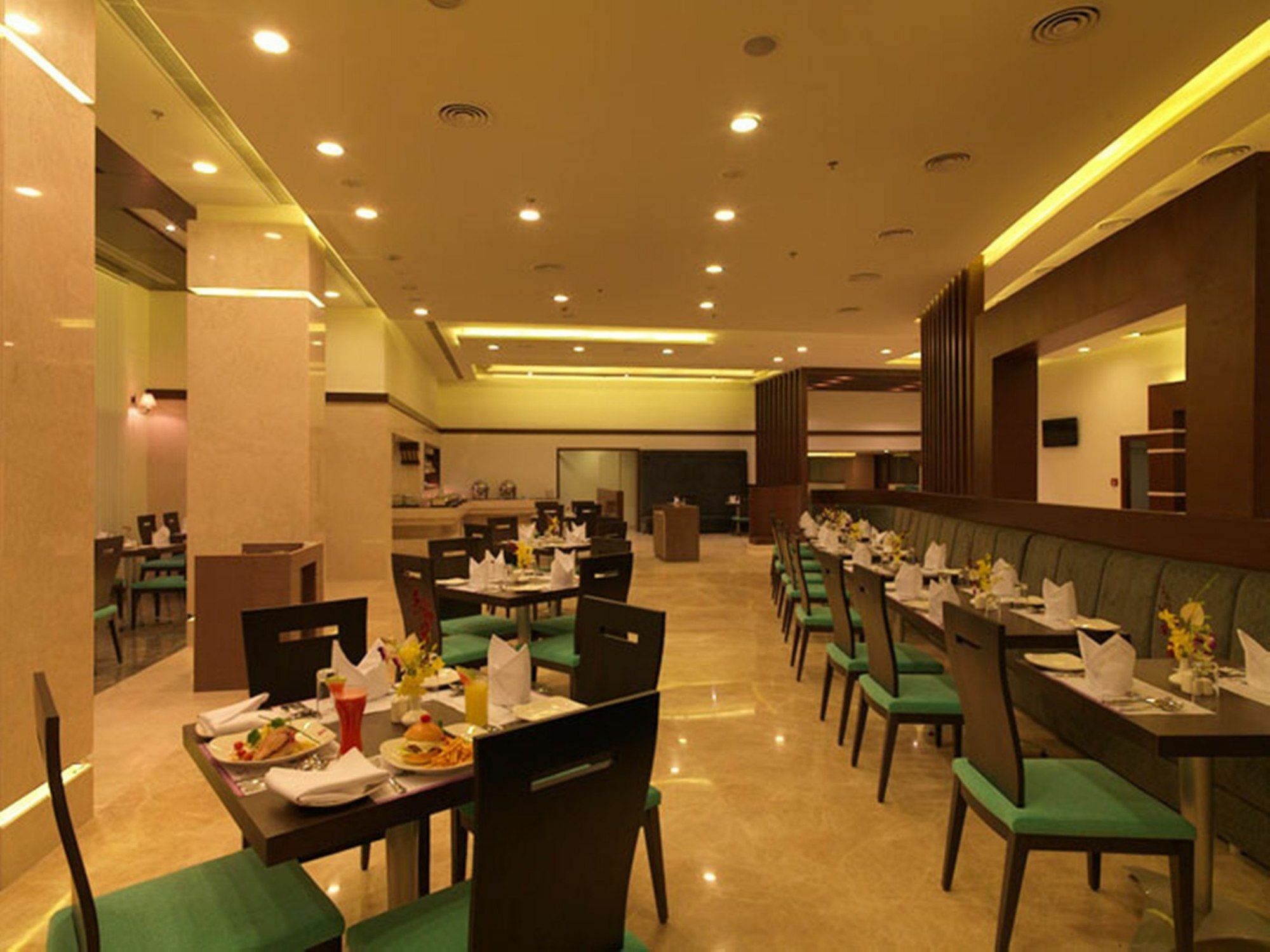Royal Orchid Central, Shimoga Restoran gambar